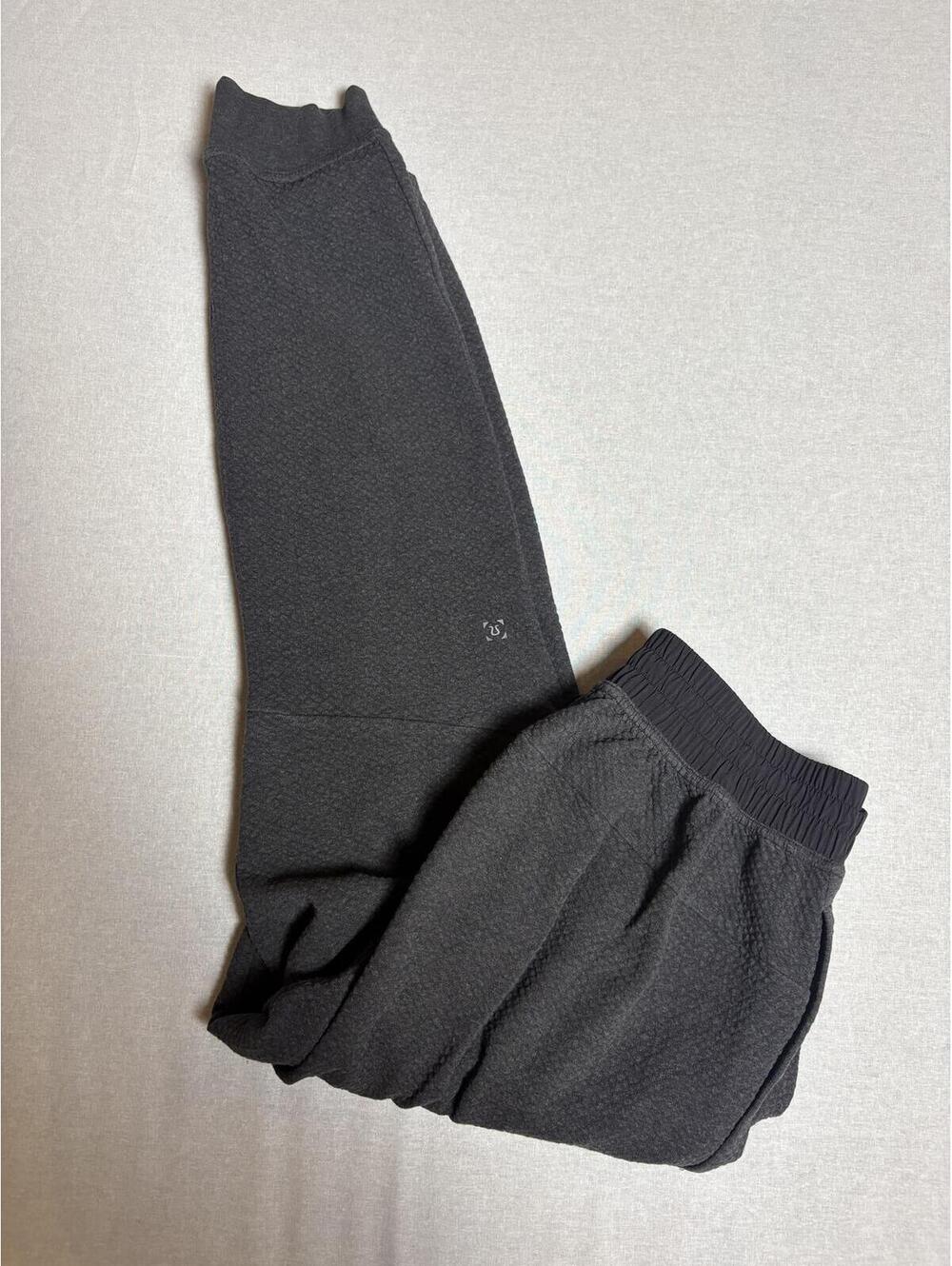 Lululemon At Ease Joggers Heathered Black Mens Medium